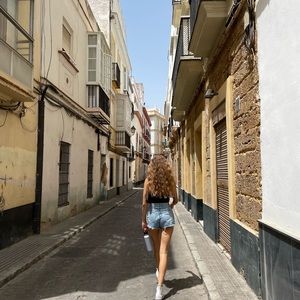 Meet your Posher, Kaia